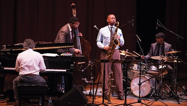 Branford Marsalis warms crowd with a hot set at Harvard’s Sanders Theater