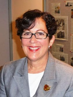 Dr. Eileen de los Reyes