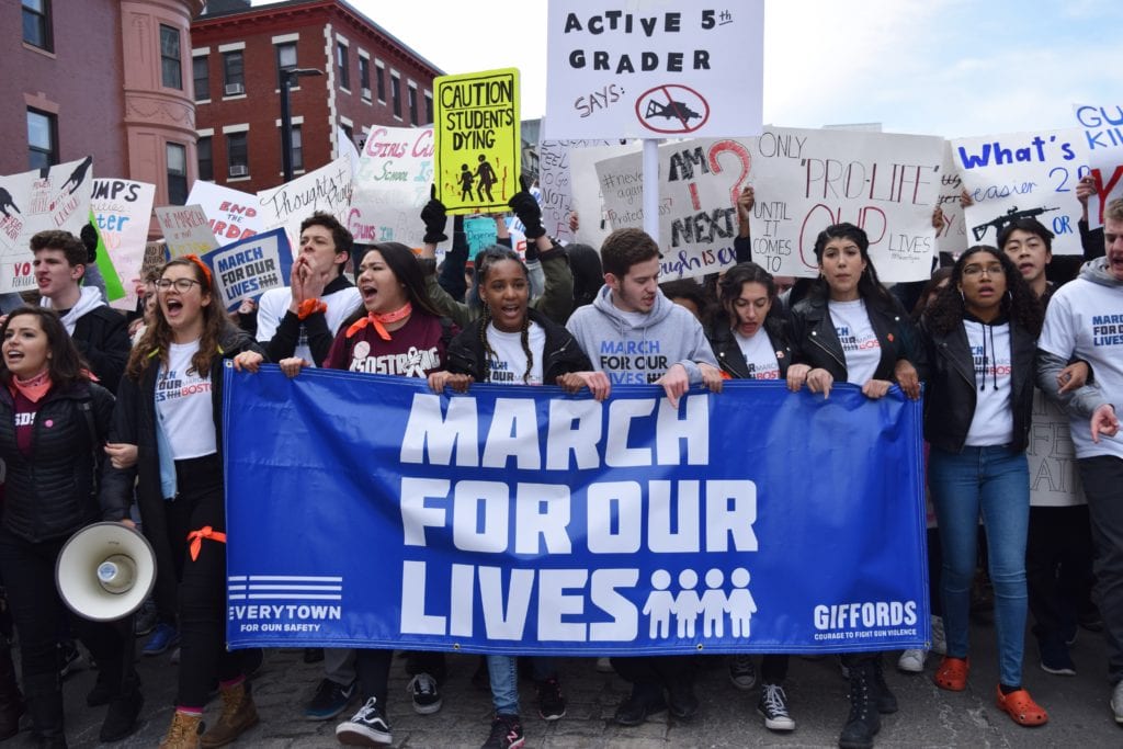Thousands march on Common to demand gun control