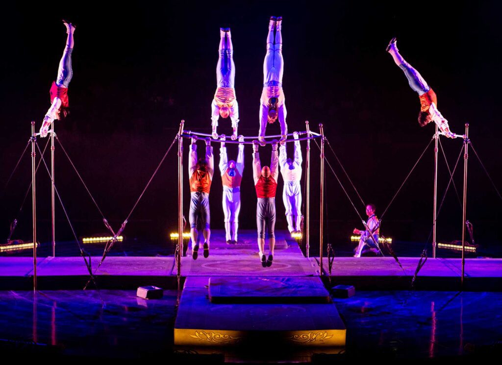 Acrobat David Henderson sets the bar high in Cirque du Soleil's 'Corteo' -  The Bay State Banner