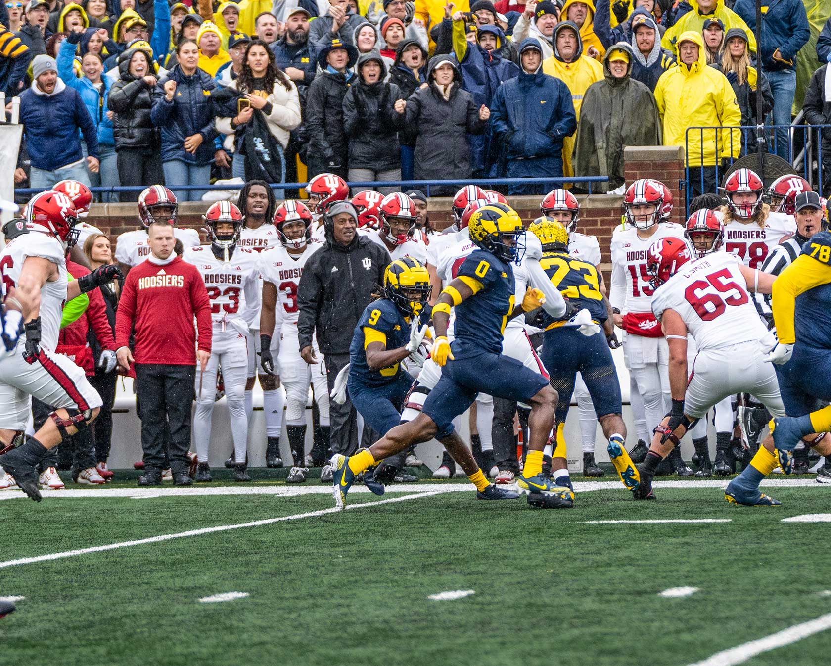 Michigan Wolverines demolish the Washington Huskies in national college