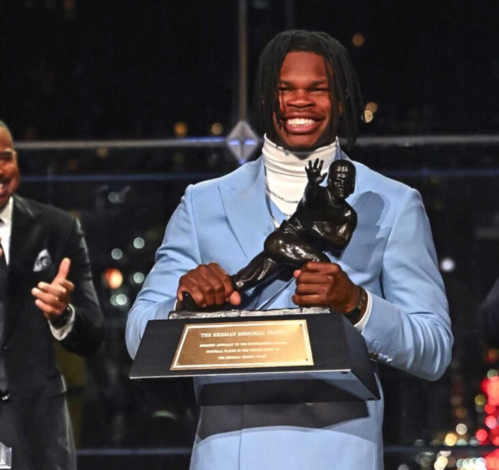 Travis Hunter wins the Heisman Trophy The Bay State Banner