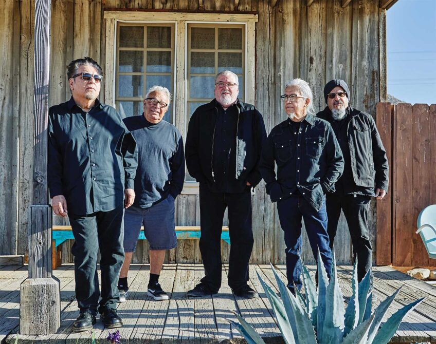 Los Lobos perform multicultural rock set at Lowell Summer Music Series