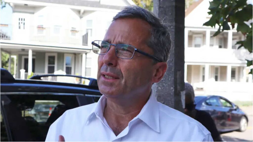 Josh Kraft ending mayoral campaign, clearing way for Wu victory